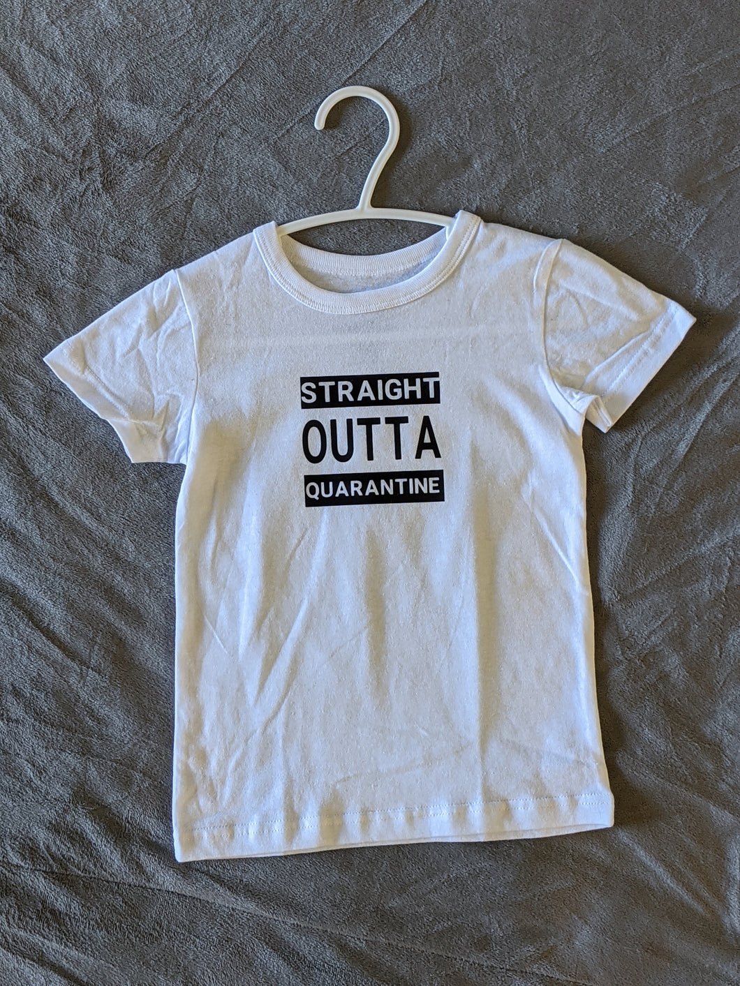 Straight Outta Quarantine - Children's T-Shirt